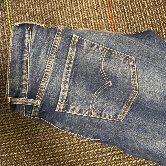 Levis Slim Fit Denim Jeans - Picture 3 of 4